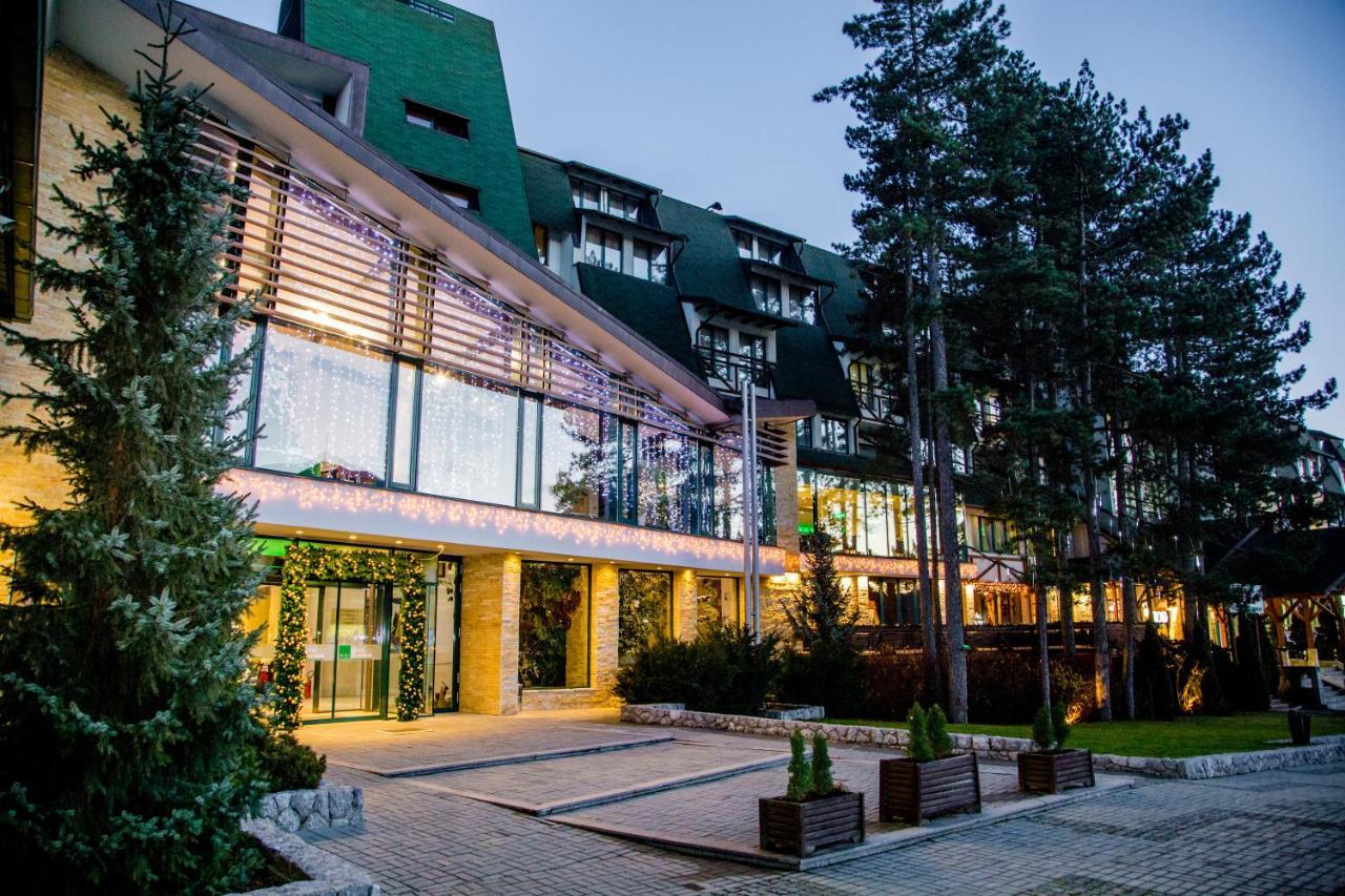 Mona Plaza Отель