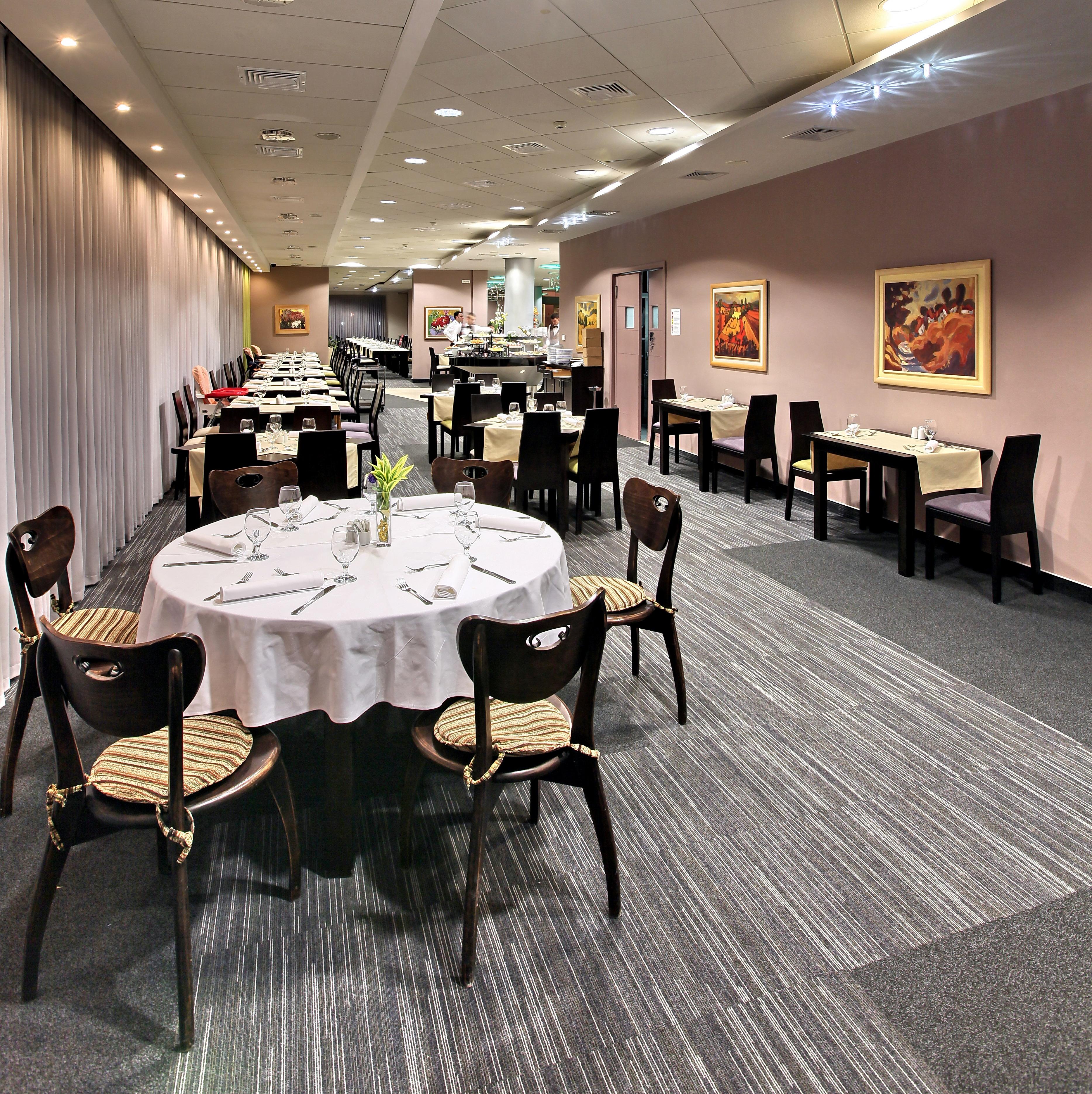 Mona Plaza 4*